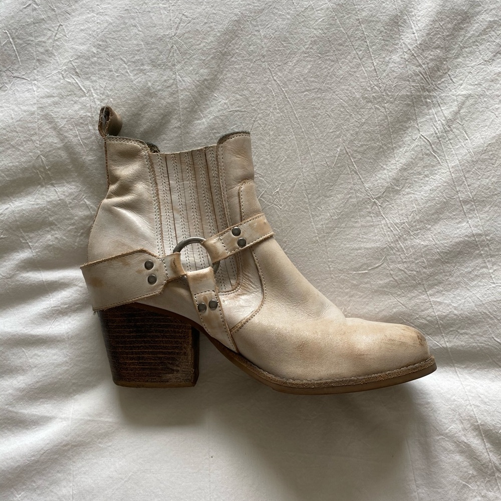 Matisse Jasmin Square Toe Bootie